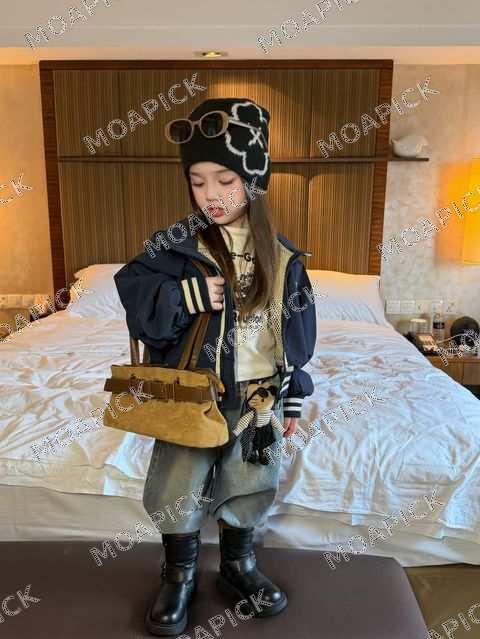 체스터후드집업