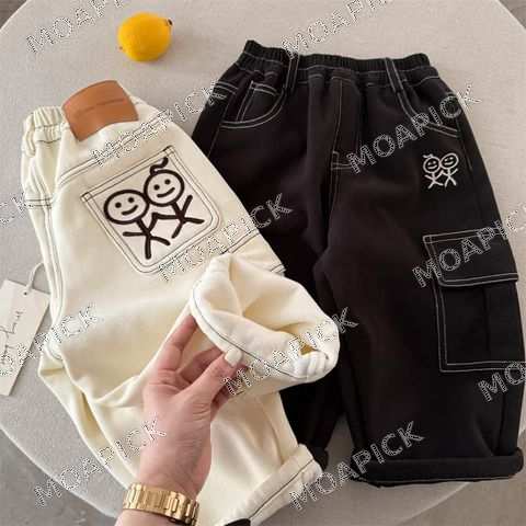 스틱카고기모팬츠